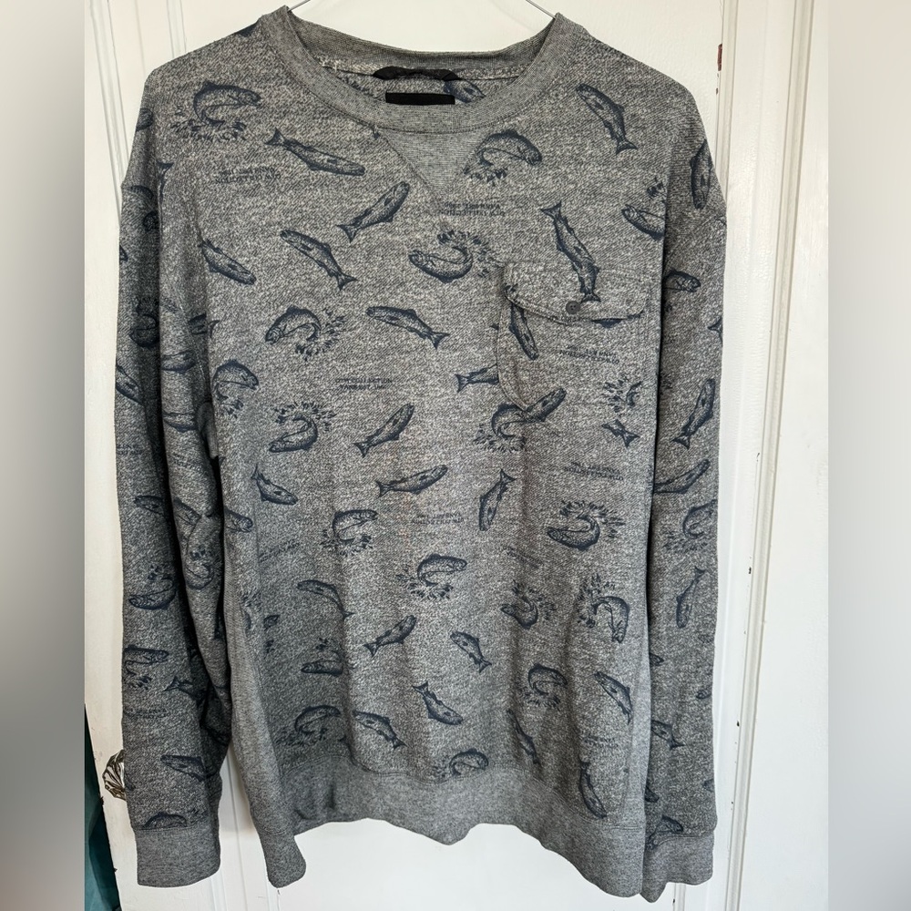 🔵 4 for $30 Vans Fish pullover